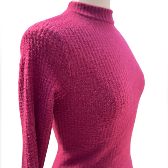 Lulus Cozy Burgundy Waffle Knit Mock Neck Long Sleeve Sweater Size Medium NWT - Picture 3 of 6